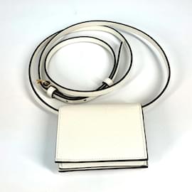 Gucci-Gucci Bi-Fold Wallet-White