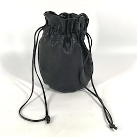 Bottega Veneta-Sac à épaule en cuir noir Bottega Veneta-Noir