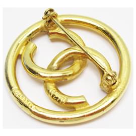 Chanel-Broche de metal dourado Chanel-Dourado