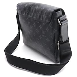 Louis Vuitton-Louis Vuitton District PM Shoulder Bag-Black