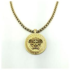 Colar Medalhão Medusa Versace Outro