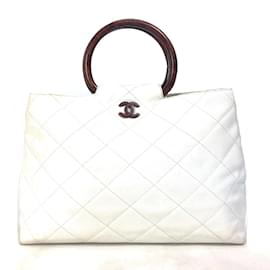 Chanel-Bolsa de mão matelassé Chanel-Branco