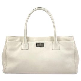 Bolsa executiva Chanel em couro caviar branco Branco