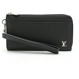 Louis Vuitton-Louis Vuitton Taiga Zippy Dragon Long Wallet-Black