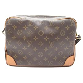 Louis Vuitton-Louis Vuitton Nile Shoulder Bag-Brown