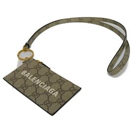 Gucci-Gucci Coin Purse in Beige GG Canvas-Beige