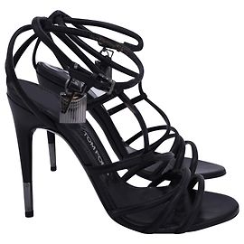 Tom Ford Padlock Riemchen-High-Heels aus schwarzem Leder Schwarz
