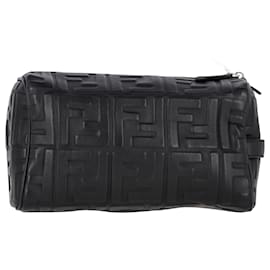 Fendi-Fendi Logo-Embossed Wash Bag in Black Leather-Black