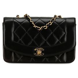 Chanel-Sac à bandoulière Chanel Matelassé Diana 23 avec chaîne-Noir