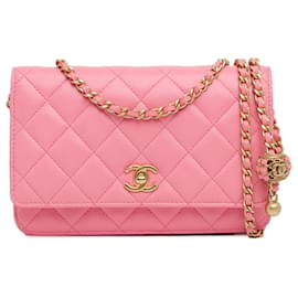 Chanel-Portefeuille Chanel en agneau rose avec perles sur chaîne-Rose