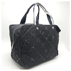 Chanel-Bolsa Boston de viagem Chanel em nylon preto-Preto