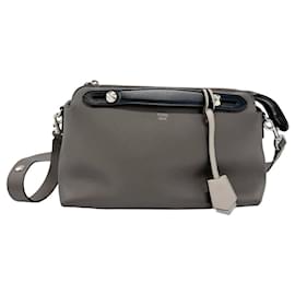Fendi-Fendi By the Way Medium Leather Shoulder Bag-Brown,Black