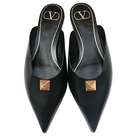Mule Roman Stud Valentino Garavani in pelle nera Nero