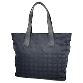 Chanel-Sac fourre-tout en nylon noir Chanel-Noir