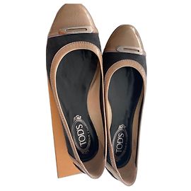 Saltos Tod's em couro bege Bege