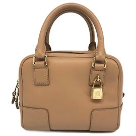 Bolsa Amazona 16 quadrada em couro de bezerro Napa Loewe Bege