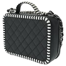 Chanel-Chanel CC Filigree Chain Vanity Bag-Black,White