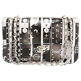 Bolsa de ombro Chanel Matelassé 25 Impressão de Duplo Fecho Preto Prata