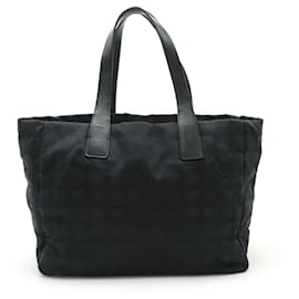 Chanel-Bolsa tote MM da nova linha de viagem Chanel-Preto