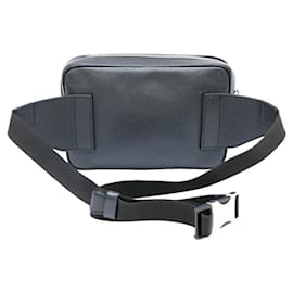 Louis Vuitton-Louis Vuitton Taiga Leather Sling Bag-Black