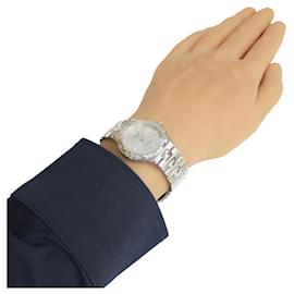 Longines-Longines Conquest Quartz Wristwatch-Other