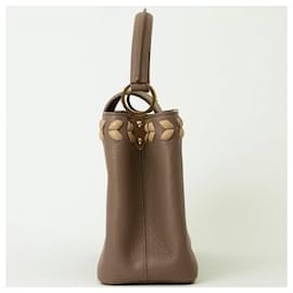 Louis Vuitton-Louis Vuitton Capucines PM Handbag-Beige
