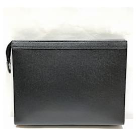 Louis Vuitton-Louis Vuitton Taiga Pochette Voyage Clutch Bag-Black