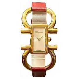 Reloj de cuarzo Double Gancini de Salvatore Ferragamo Dorado