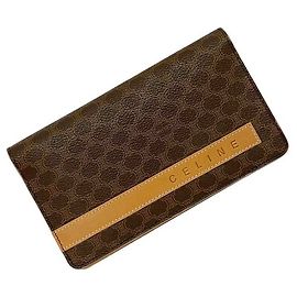 Céline Cartera larga plegable Celine Macadam Castaño
