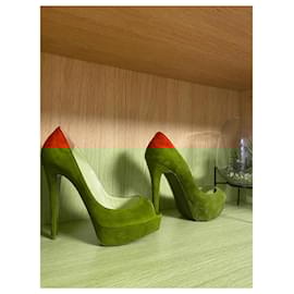 Christian Louboutin-Very Privé-Rouge