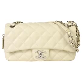 Chanel-Chanel Matelasse Shoulder Bag-Eggshell