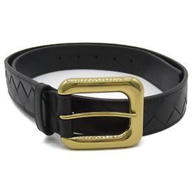 Cinturón de piel de ternera negra Intrecciato de Bottega Veneta Negro