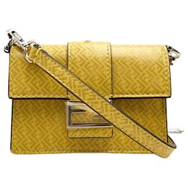 Fendi-Pochette Fendi Micro Flat Baguette avec porte-cartes-Jaune