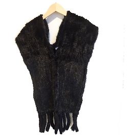 Stola Givenchy in visone nero Nero