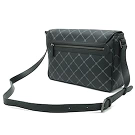 Autre Marque-Hunting World Knots of Luck Shoulder Bag-Black