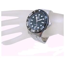 Gucci-GUCCI Diver Date YA126279 Stainless Steel Men's Wristwatch-Other
