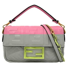 Fendi-Sac à bandoulière Fendi Baguette petit en cuir rose-Rose