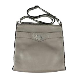 Fendi-Sac à épaule Fendi Selleria-Bronze
