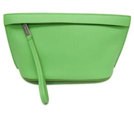 Salvatore Ferragamo-Pochette en cuir vert clair Salvatore Ferragamo-Vert clair