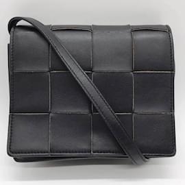 Bottega Veneta-Bottega Veneta Intrecciato Cassette Shoulder Bag-Black