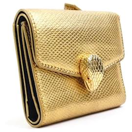 Bulgari-Billetera Trifold Bvlgari BVLGARI en cuero dorado-Dorado