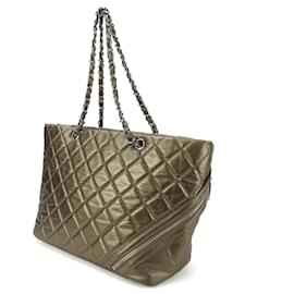 Chanel-Bolsa tote de couro bronze Chanel-Bronze