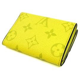 Louis Vuitton-Louis Vuitton Taigarama Discovery Compact Wallet-Gelb