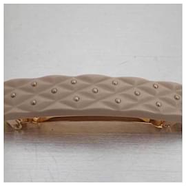 Chanel-Barrette en plastique beige Chanel-Beige