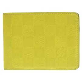 Louis Vuitton-Carteira bi-fold Damier Infini Louis Vuitton-Amarelo