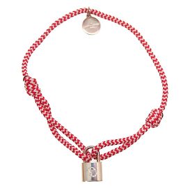 Pulseira Charm Silver Lockit da Louis Vuitton Brasserie Vermelho