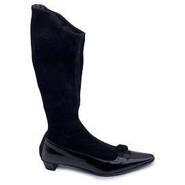 Prada Botas de cano baixo em camurça preta e couro, tamanho 38,5 Preto
