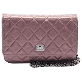 Chanel-Chanel Pink Matelassé Métallique Cuir de Veau Vieilli 2.55 Réédition Portefeuille sur Chaîne-Rose