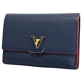 Louis Vuitton Capucines Azul marino