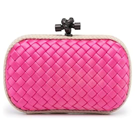 Bottega Veneta-Pochette en satin nouée Intreccio Impero de Bottega Veneta en rose-Rose